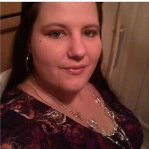 There is a live show tonight at 7pm join and have some posh fun! @aatinabo